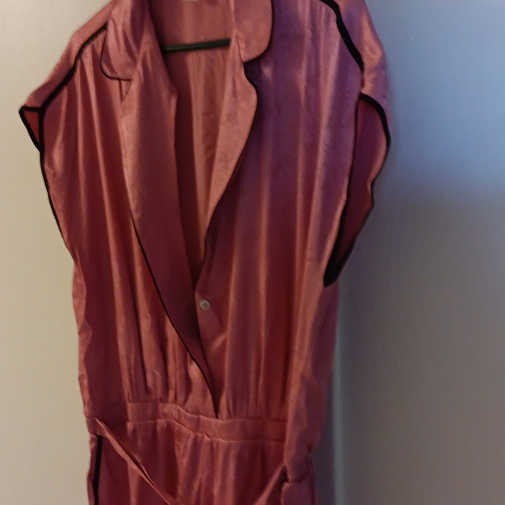 Victoria  pink pajamas  color pink